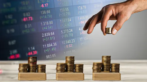 ¿Invertir en promotoras cotizadas o en REITs? Perfiles de riesgo y momento de ciclo